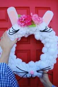 pom-pom-bunny-wreath-perfect-for-spring