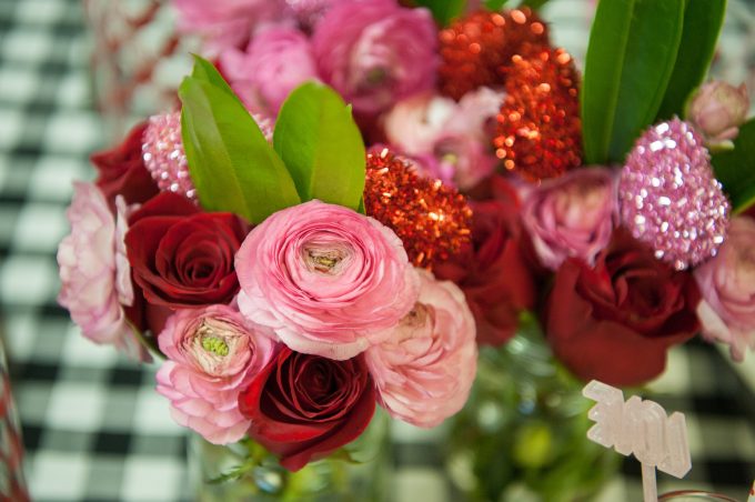 valentine day flower arrangment