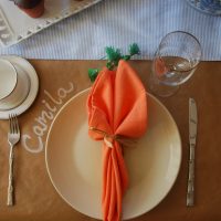 DIY Carrot Napkins