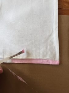 easy way to paint piping onto a pillow