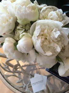 white peony floral arrangement