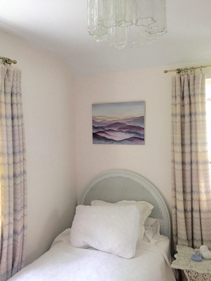 vintage lilac bedroom