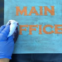 DIY Distressed Signs