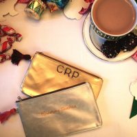 DIY CUSTOMIZED MAKE UP BAGS