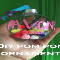 DIY POM POM ORNAMENT