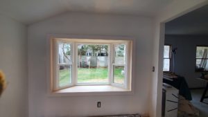 bay-window-installation-during-home-renovation