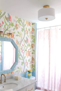 floral-and-new-traditional-bathroom-design