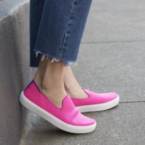 rothys-sneakers-in-bubble-gum-pink