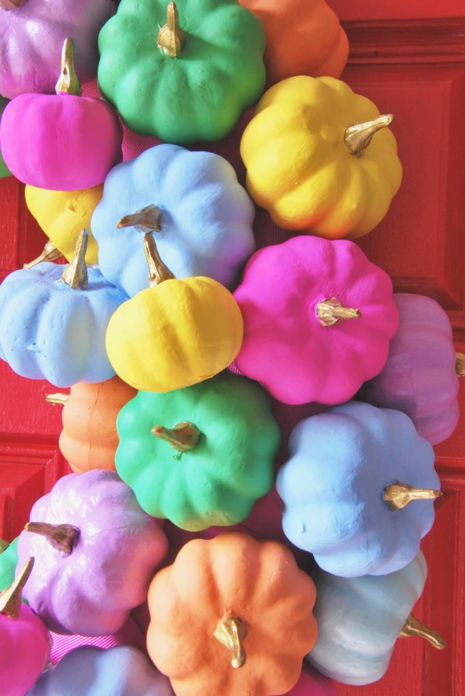 diy-rainbow-mini-pumpkin-wreath
