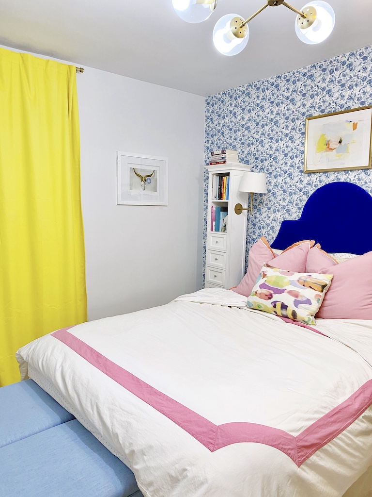 yellow-and-blue-bedroom