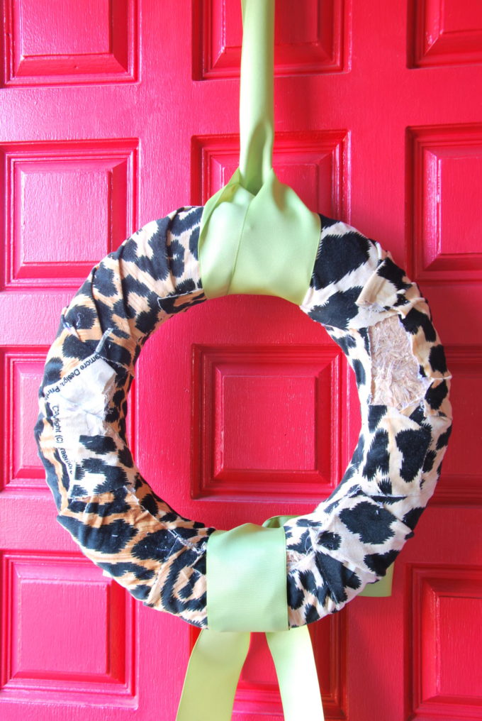back-side-of-fabric-covered-wreath