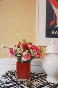 easy floral arrangement for valentine's day