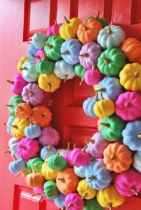 diy-colorful-rainbow-pumpkin-wreath