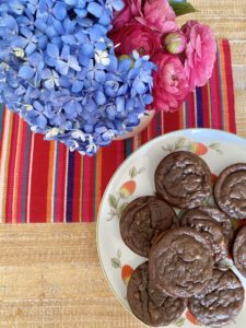 easy-guilt-free-flourless-chocolate-banana-muffins