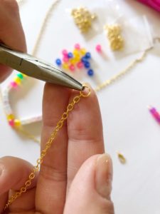 how-to-make-your-own-name-bracelets