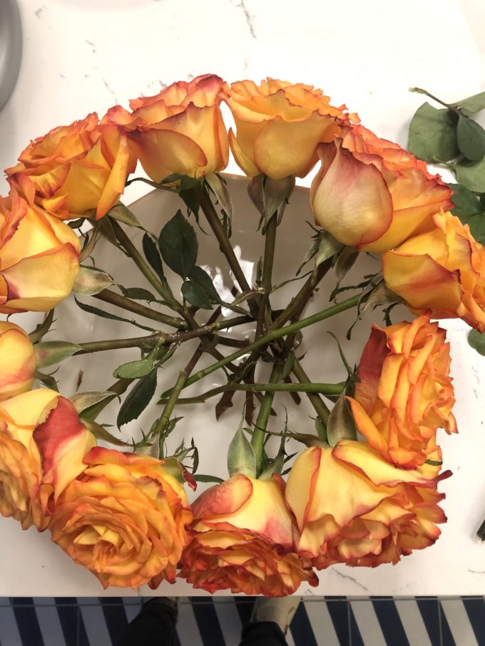 easy-flower-arrangement-in-shallow-bowl
