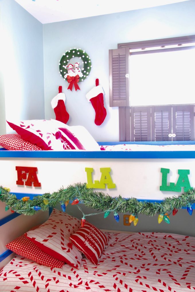 candy-cane-kids-bedding