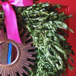 diy-mirror-and-boxwood-wreath