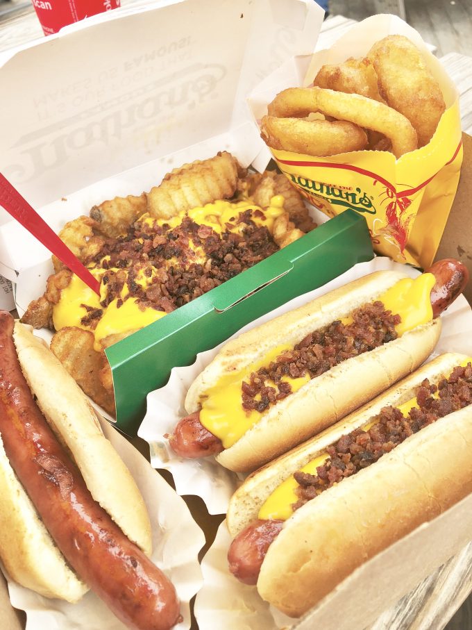 nathans-hot-dogs-coney-island