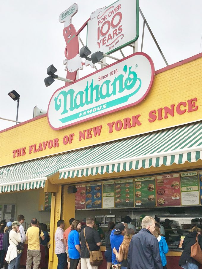 nathans-hot-dogs-coney-island