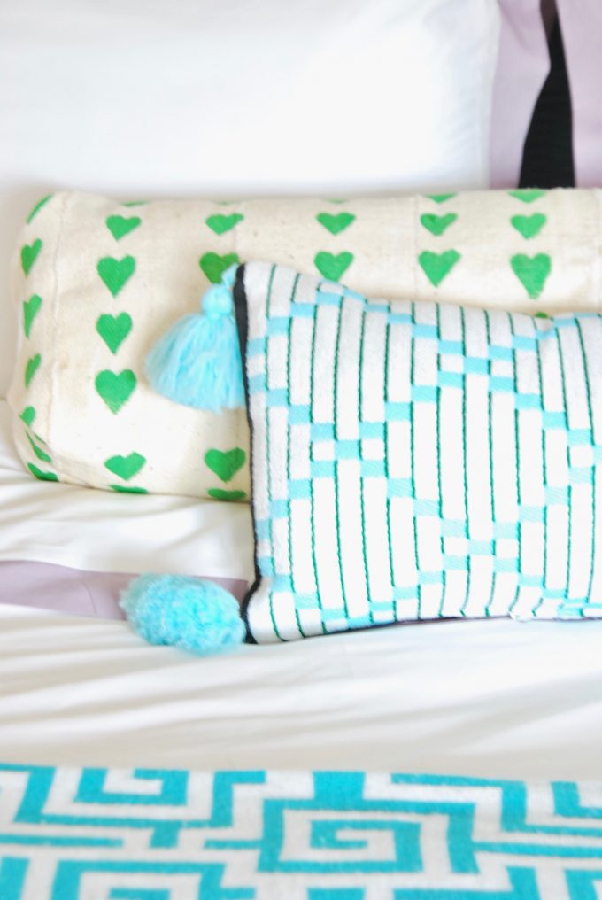 the-best-pillow-arrangement-for-a-bed