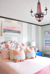 mint-and-coral-bedroom-design