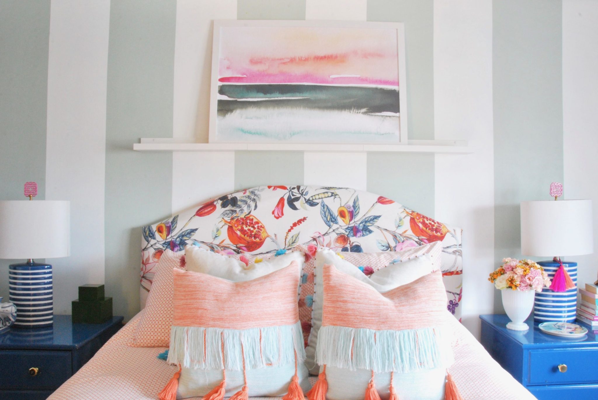coral-and-mint-bedroom